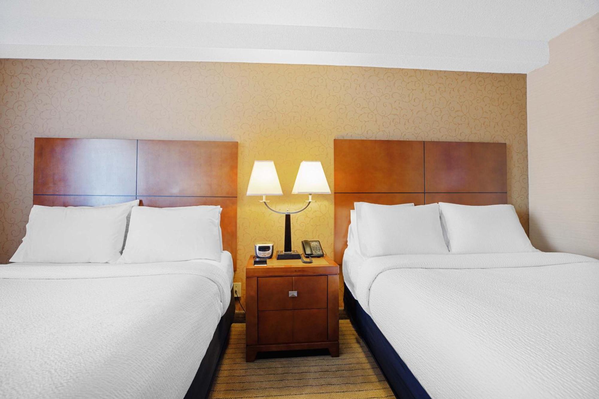 Sandman Hotel & Suites London Downtown Zewnętrze zdjęcie